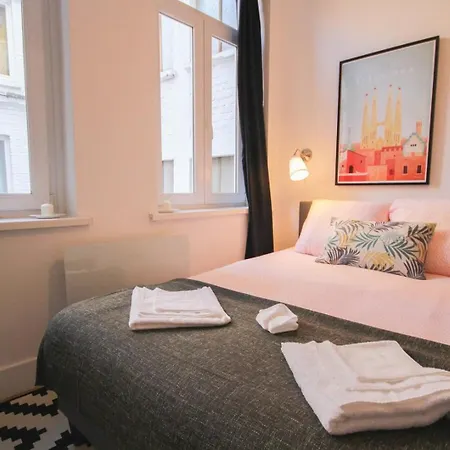 Centre - Nice, Cozy And Functional Apartment *