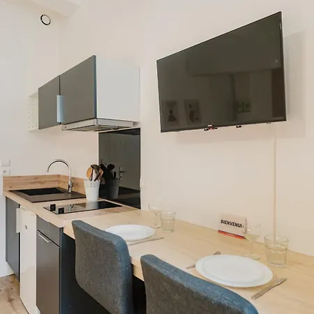 Centre - Nice, Cozy And Functional