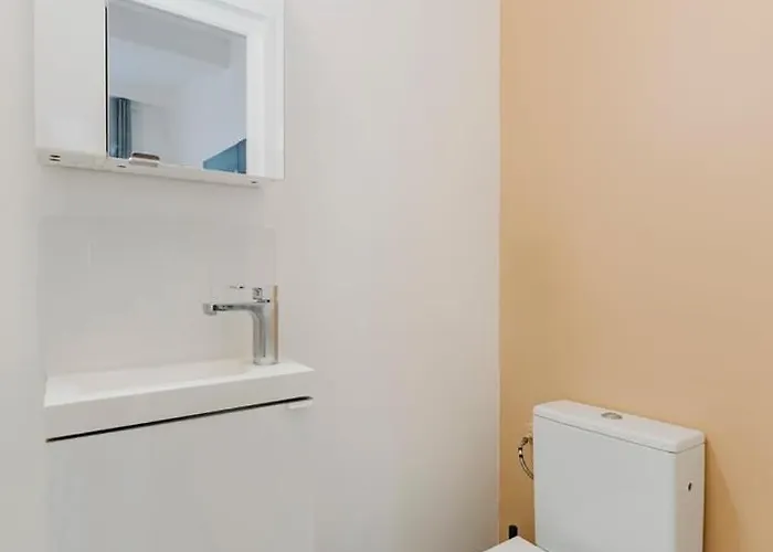 Centre - Nice, Cozy And Functional *
